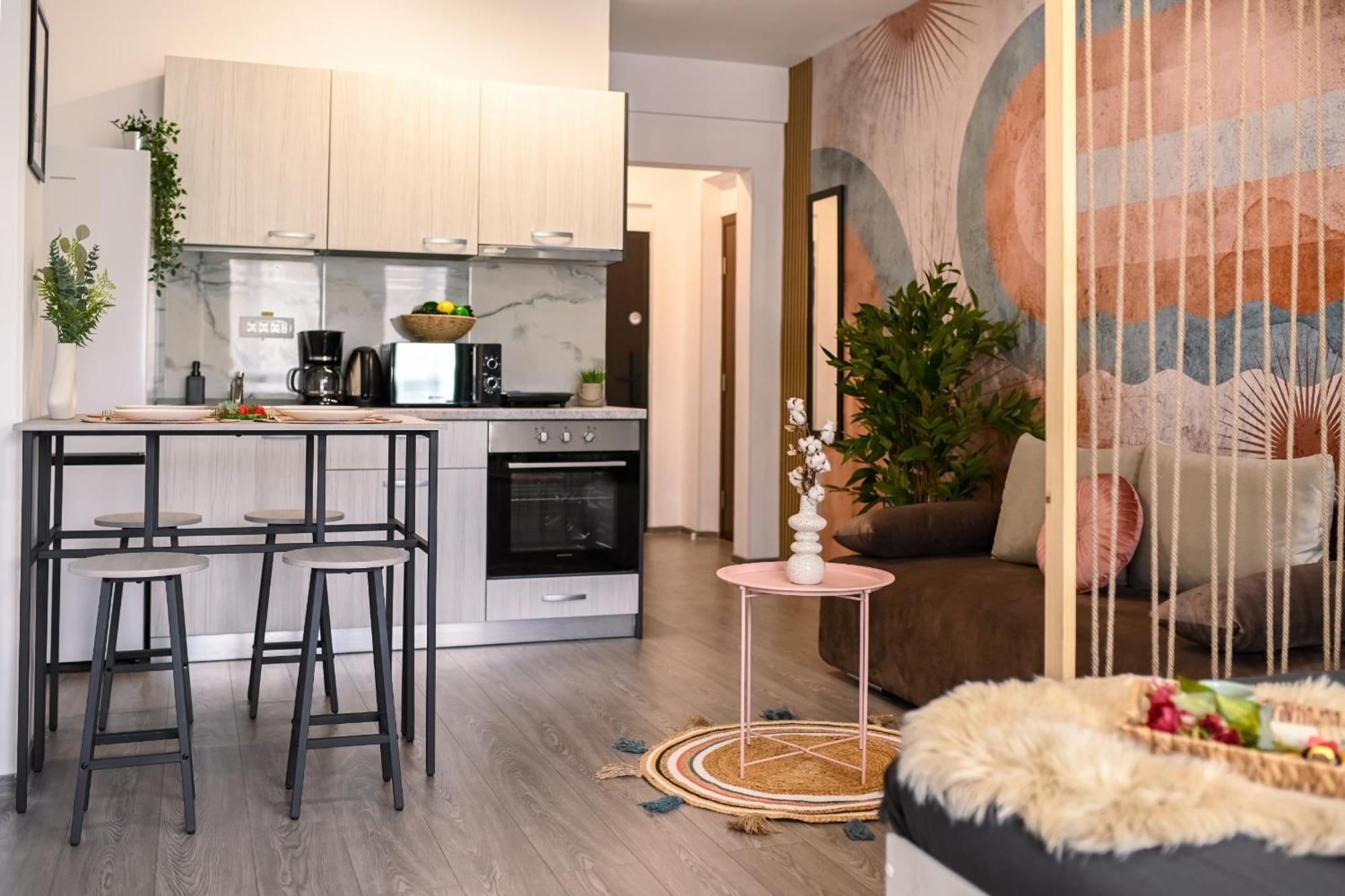 Old Town Charm - Modern & Comfortable Accommodation In The Heart Of The City Bucureşti Exterior foto